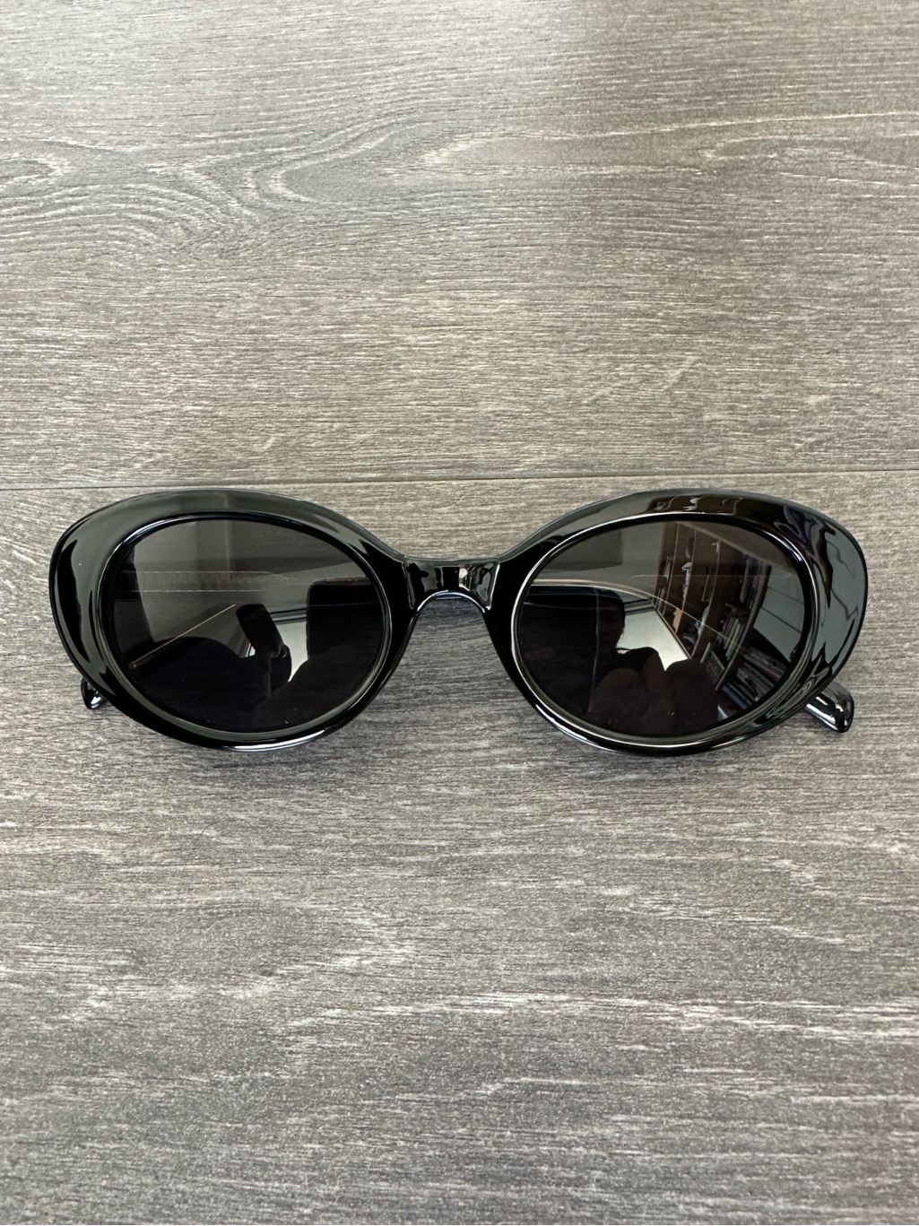Black Oval Sunglasses - One Brilliant